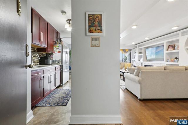 150 Overlook Avenue 7F, Hackensack, NJ 07601