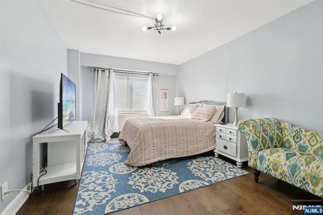 150 Overlook Avenue 7F, Hackensack, NJ 07601