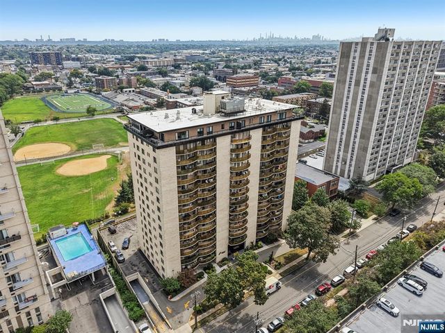 150 Overlook Avenue 7F, Hackensack, NJ 07601