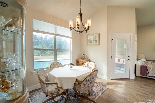 1587 Lakeshore Dr, Canyon Lake, TX 78133