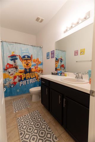 3542 NW 29th Ct, Lauderdale Lakes, FL 33311