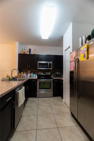 3542 NW 29th Ct, Lauderdale Lakes, FL 33311