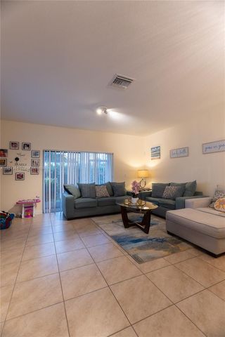 3542 NW 29th Ct, Lauderdale Lakes, FL 33311