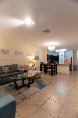 3542 NW 29th Ct, Lauderdale Lakes, FL 33311