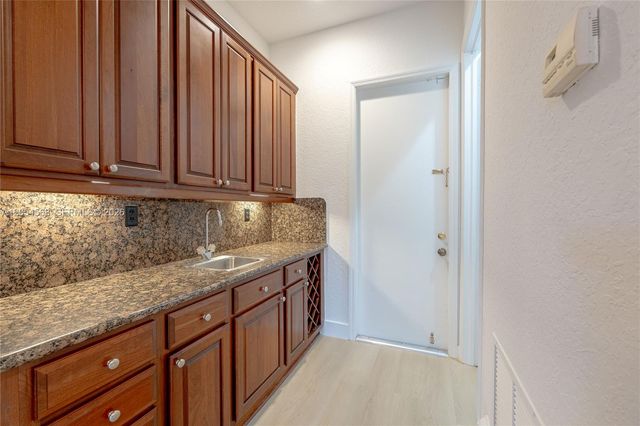 11213 NW 71st Terrace, Doral, FL 33178