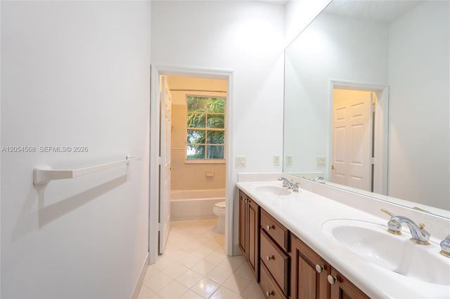 11213 NW 71st Terrace, Doral, FL 33178