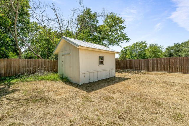 306 Dale Avenue, Stephenville, TX 76401