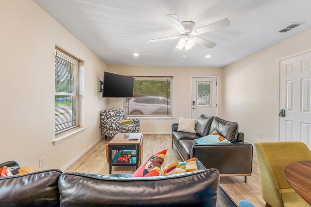 306 Dale Avenue, Stephenville, TX 76401