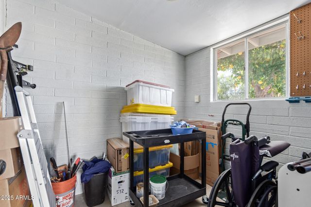 532 N 54TH Street, Mesa, AZ 85205