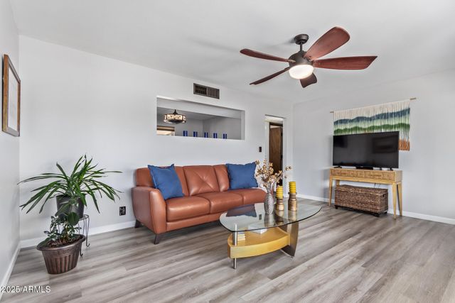 532 N 54TH Street, Mesa, AZ 85205