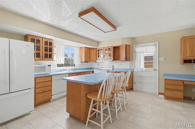 3652 Rosant Court, Florissant, MO 63034