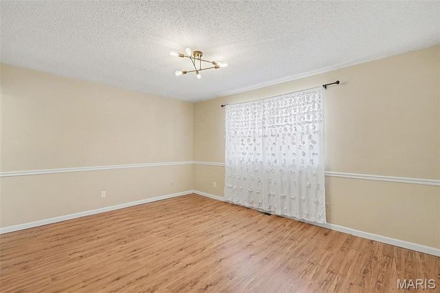 3652 Rosant Court, Florissant, MO 63034