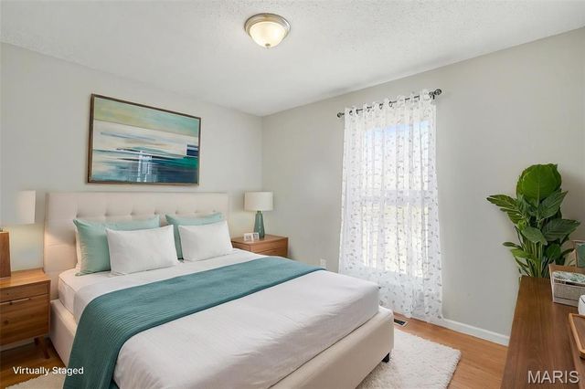 3652 Rosant Court, Florissant, MO 63034