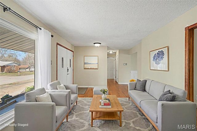 3652 Rosant Court, Florissant, MO 63034