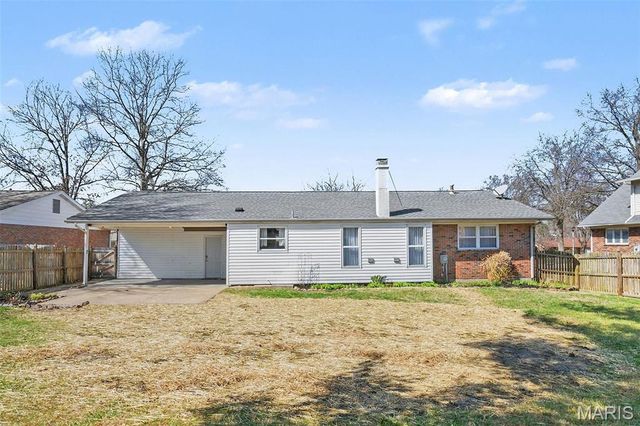 3652 Rosant Court, Florissant, MO 63034