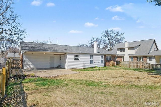 3652 Rosant Court, Florissant, MO 63034