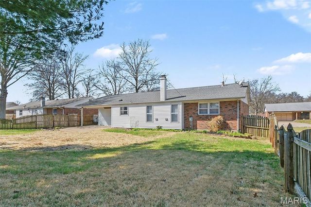 3652 Rosant Court, Florissant, MO 63034