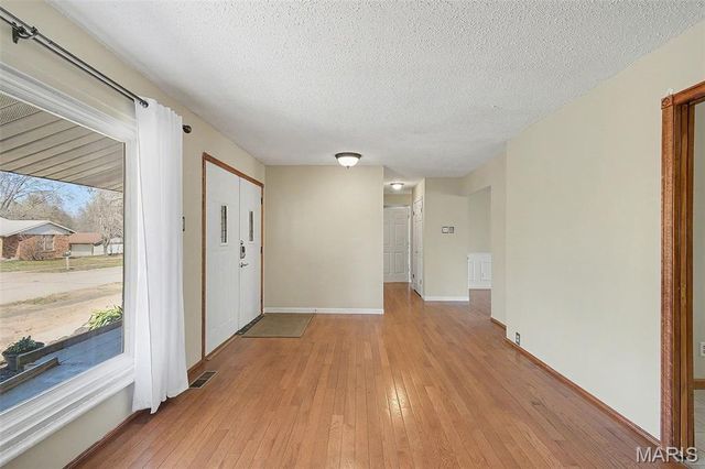 3652 Rosant Court, Florissant, MO 63034