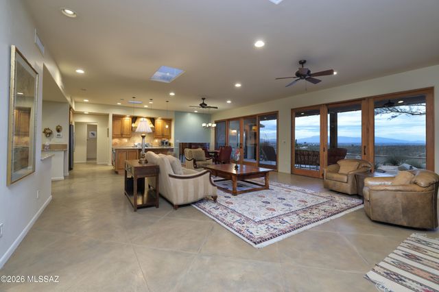 5165 W Paseo Del Campo, Tucson, AZ 85745