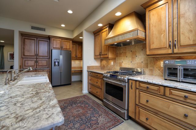 5165 W Paseo Del Campo, Tucson, AZ 85745