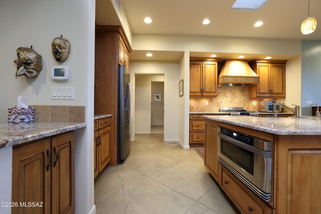 5165 W Paseo Del Campo, Tucson, AZ 85745