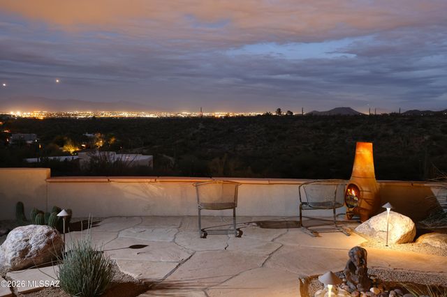 5165 W Paseo Del Campo, Tucson, AZ 85745