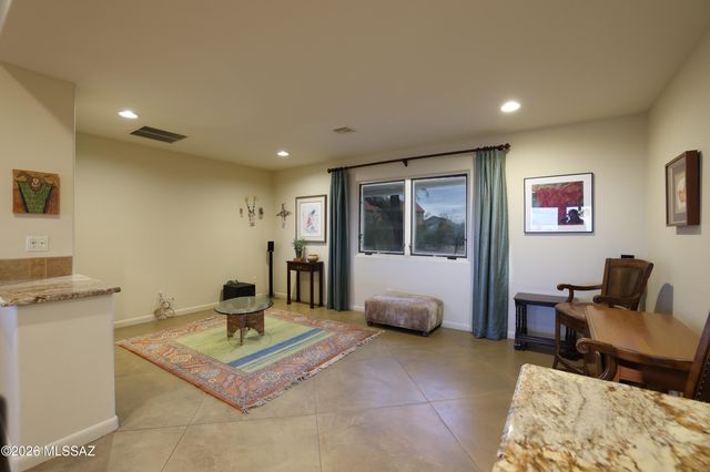 5165 W Paseo Del Campo, Tucson, AZ 85745