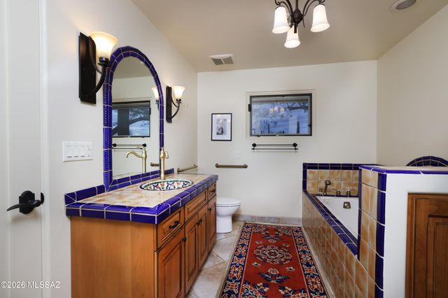 5165 W Paseo Del Campo, Tucson, AZ 85745