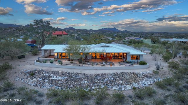 5165 W Paseo Del Campo, Tucson, AZ 85745