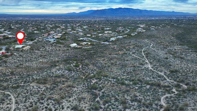 5165 W Paseo Del Campo, Tucson, AZ 85745