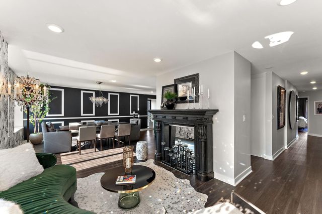 15 S 1st Street A1502, Minneapolis, MN 55401