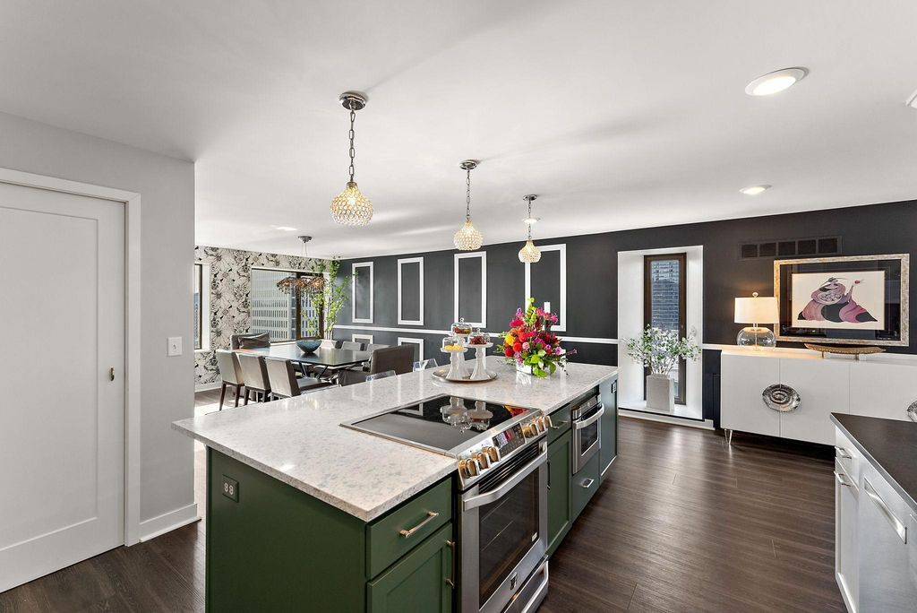 15 S 1st Street A1502, Minneapolis, MN 55401