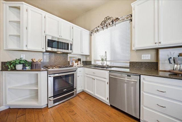 148 Clearwater Ct, Roseville, CA 95678