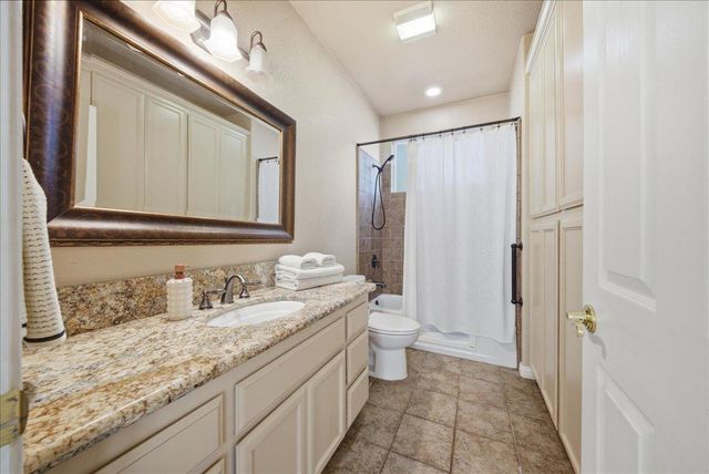 148 Clearwater Ct, Roseville, CA 95678