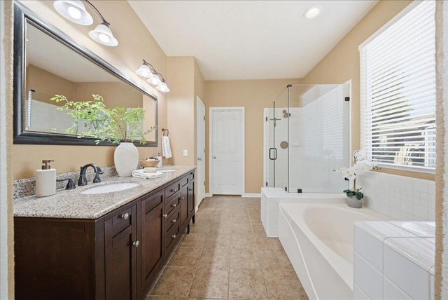 148 Clearwater Ct, Roseville, CA 95678