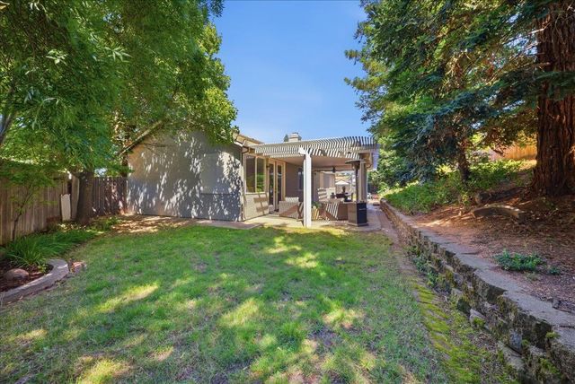 148 Clearwater Ct, Roseville, CA 95678