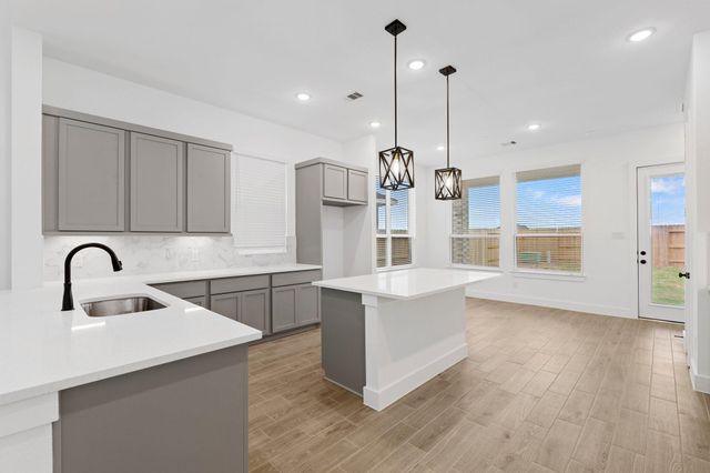 303 Cottontail Lane, Rosenberg, TX 77471