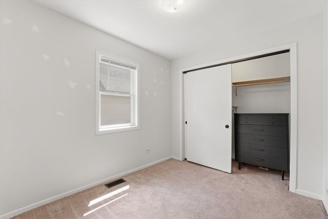 23016 W Lakeview Avenue, Antioch, IL 60002