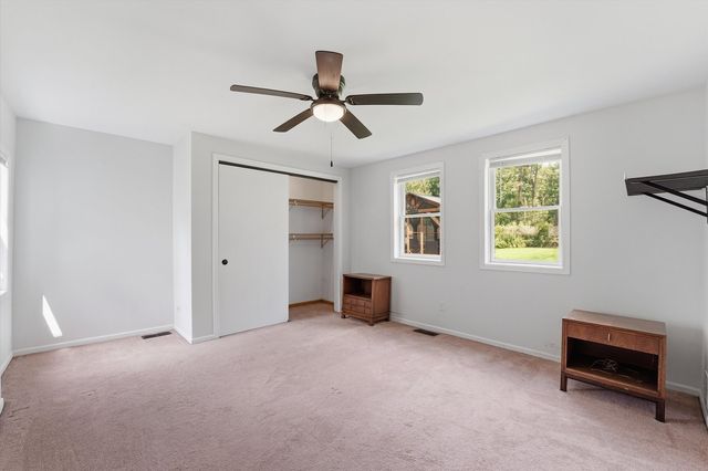 23016 W Lakeview Avenue, Antioch, IL 60002