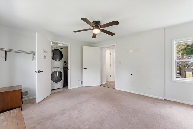 23016 W Lakeview Avenue, Antioch, IL 60002