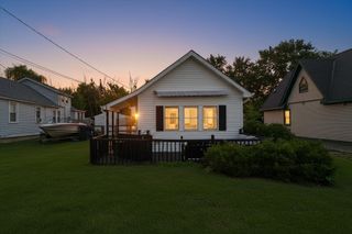 23016 W Lakeview Avenue, Antioch, IL 60002