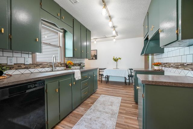 734 S Audrey Dr, El Dorado, KS 67042