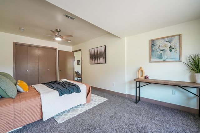 734 S Audrey Dr, El Dorado, KS 67042