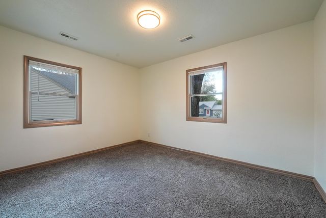 734 S Audrey Dr, El Dorado, KS 67042