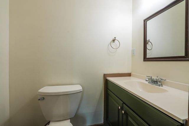 734 S Audrey Dr, El Dorado, KS 67042