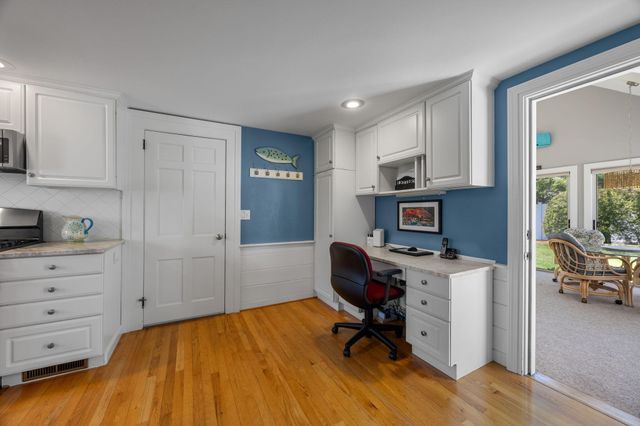 2 Saint Andrews Way, South Yarmouth, MA 02664