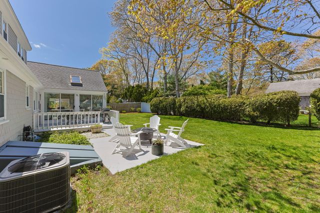 2 Saint Andrews Way, South Yarmouth, MA 02664