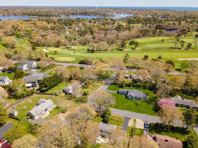 2 Saint Andrews Way, South Yarmouth, MA 02664