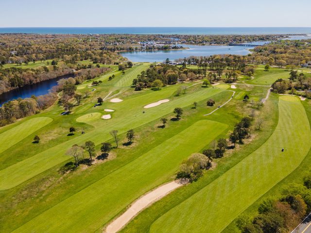 2 Saint Andrews Way, South Yarmouth, MA 02664