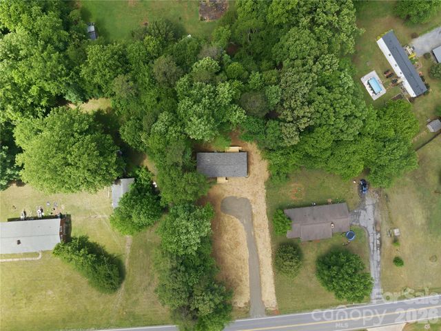 5093 E NC Highway 150 None, Lincolnton, NC 28092